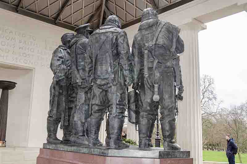 136 - Inglaterra - Londres - Hyde Park Corner - London Monument to Bomber Pilots